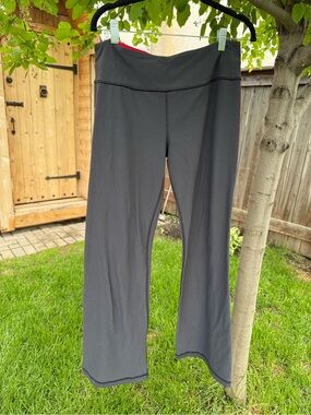 Retro Lululemon Gray/Black Wide-Leg Yoga Pants Size 12